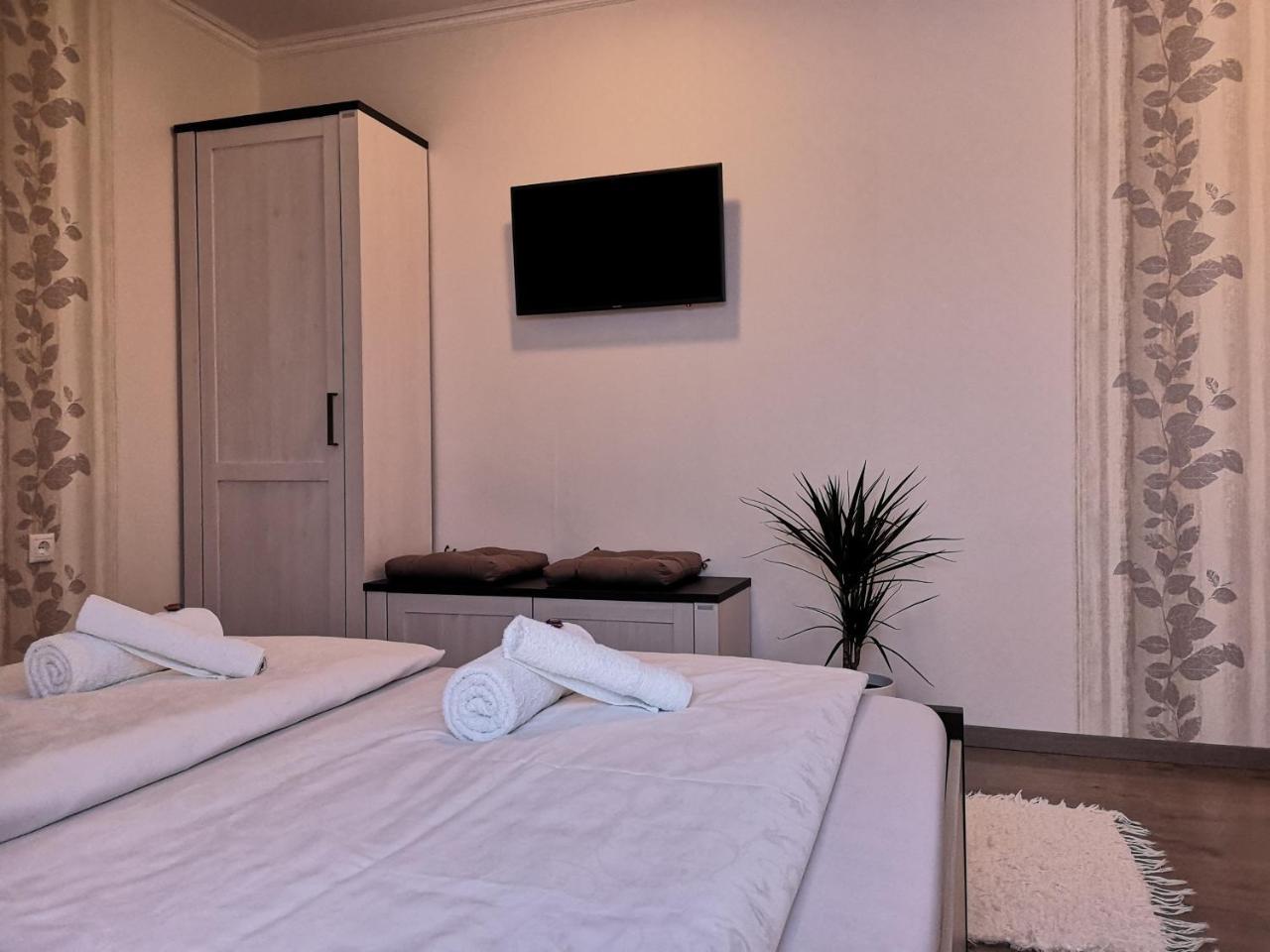 Szabo Vendeghaz Hotel Villany Bagian luar foto